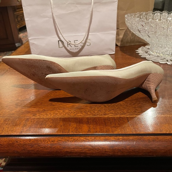 Delman Off-White Pointed Toe Heels - Picture 3 of 5